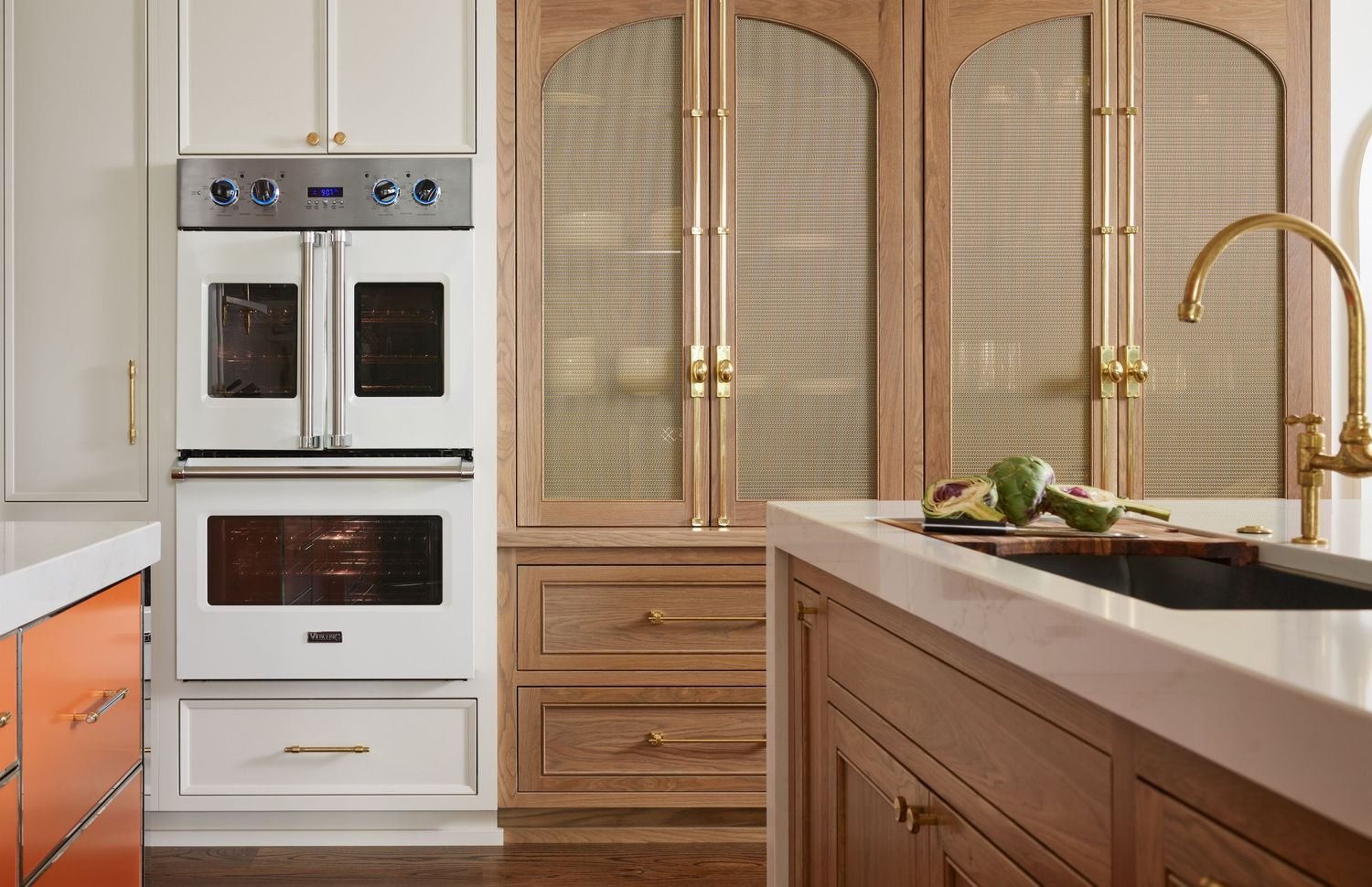 Viking 7 Series built-in wall oven control panel displaying F-code